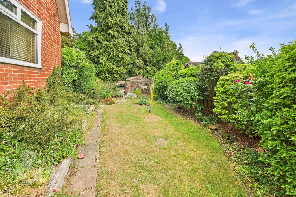 Property photo 3 of 24