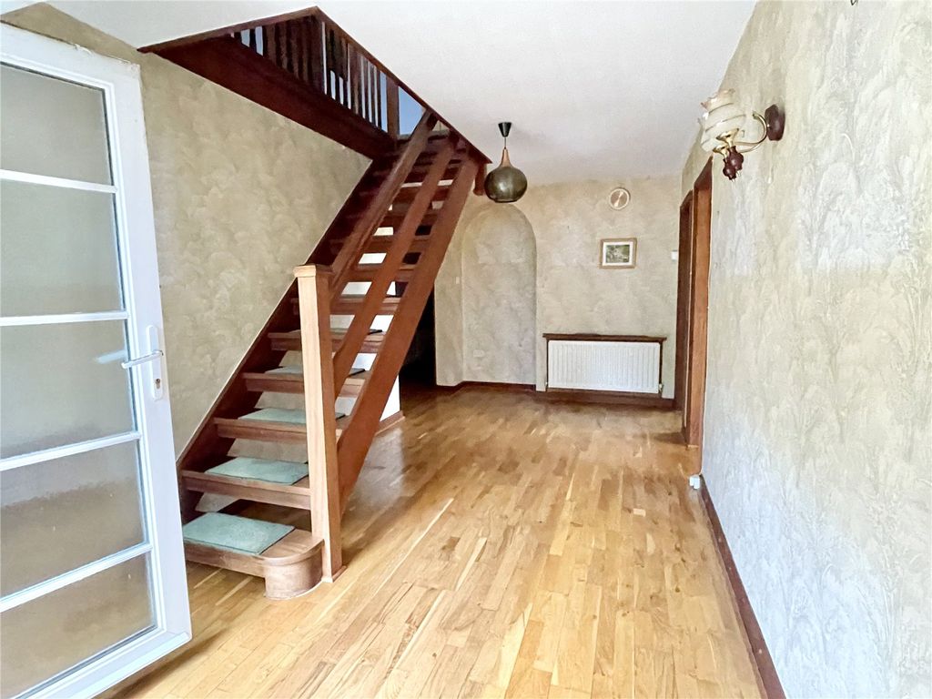 Property photo 3 of 25 Picture No. 24