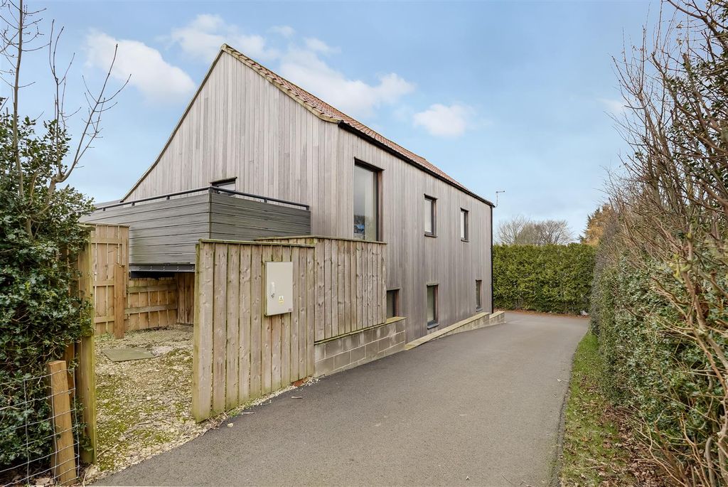 Property photo 2 of 17 Dsc08855.Jpg