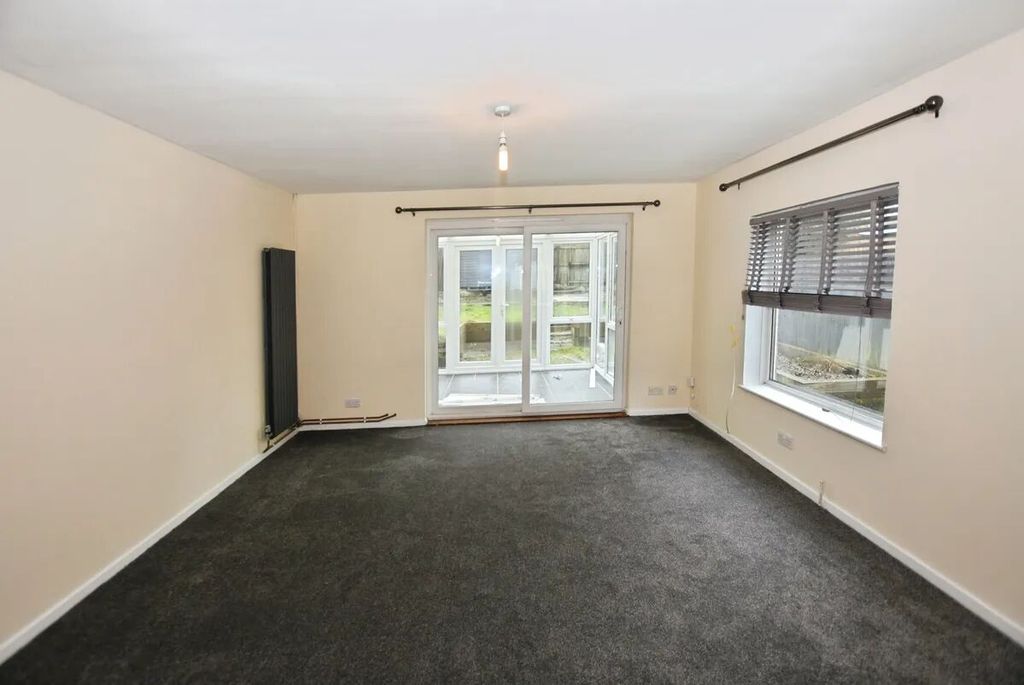 Property photo 2 of 11 Picture 2