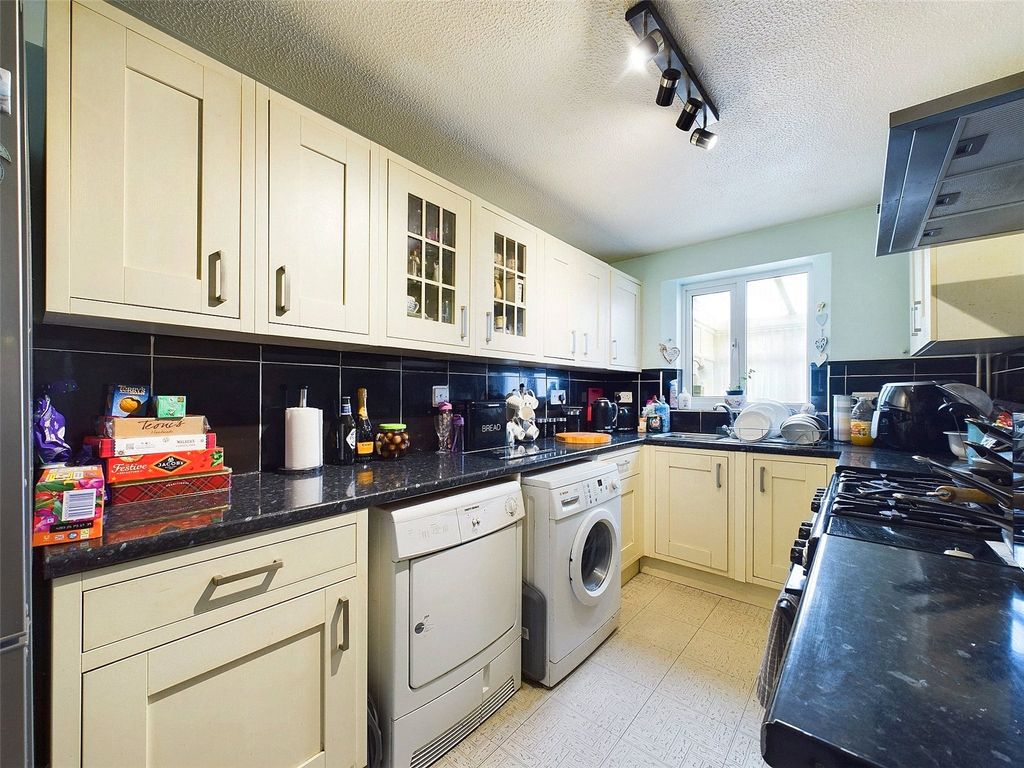 Property photo 3 of 10 Picture No. 04