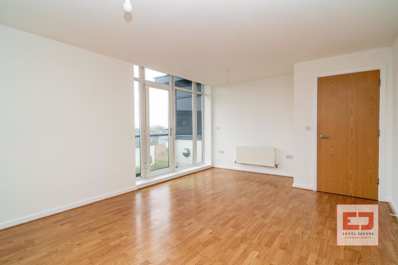 Property photo 3 of 13 Reception