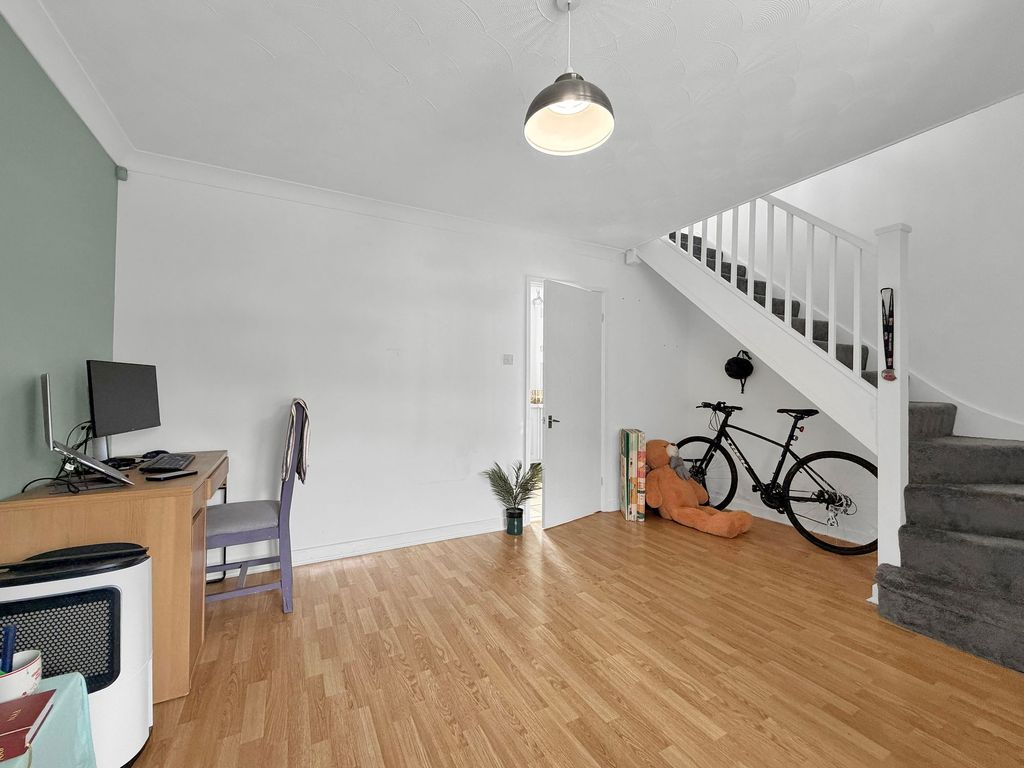 Property photo 3 of 22