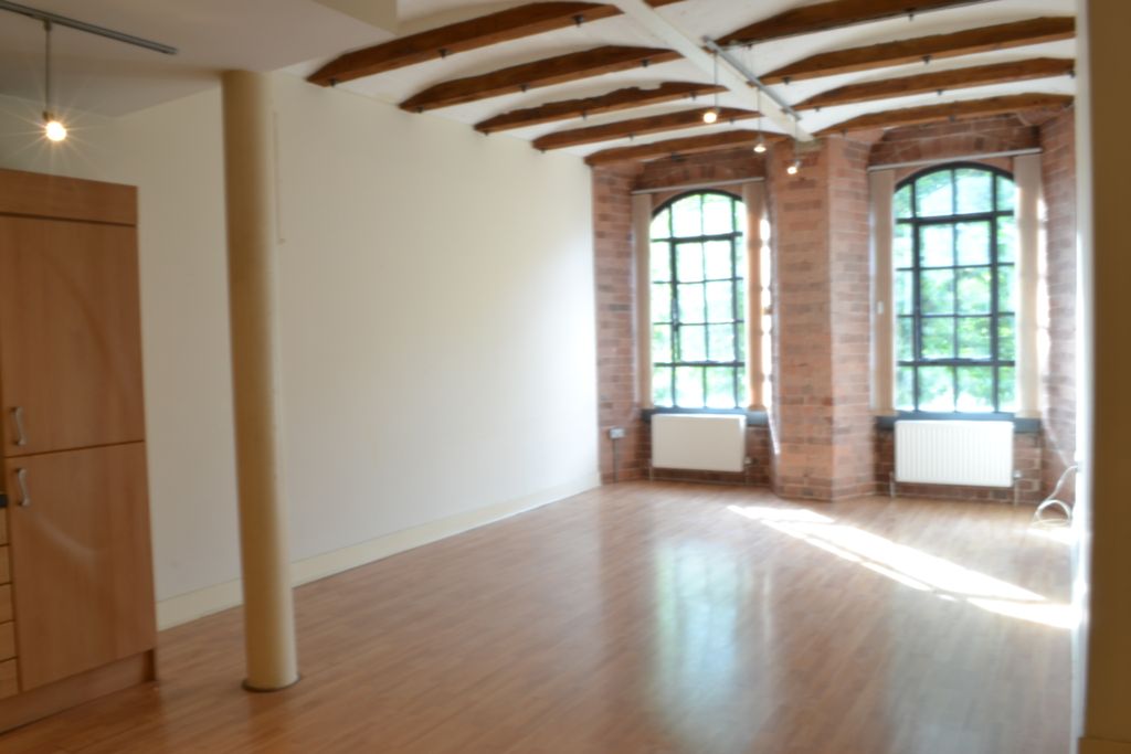 Property photo 3 of 9 Bedroom