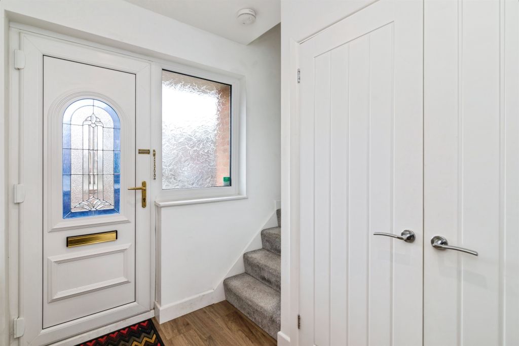 Property photo 2 of 20