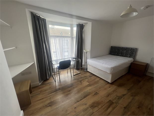 Property photo 2 of 4 Picture 2