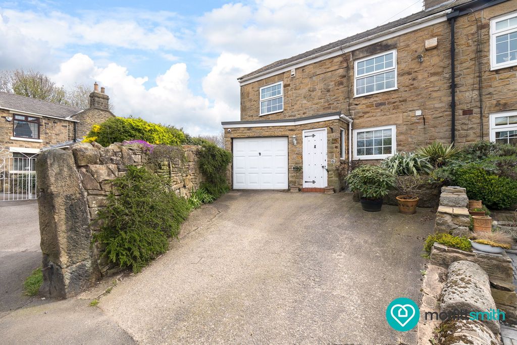 Property photo 1 of 30