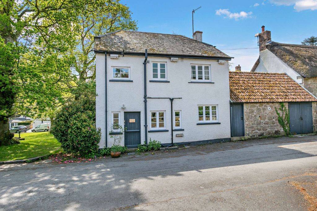 Property photo 2 of 19 Oak Tree Cottage