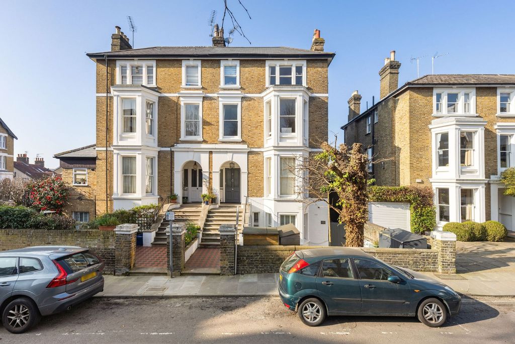 Property photo 2 of 12 4902373