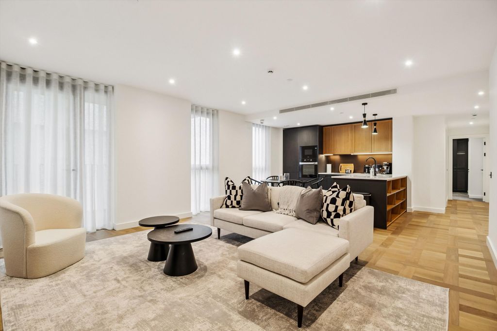 Property photo 1 of 14 Image