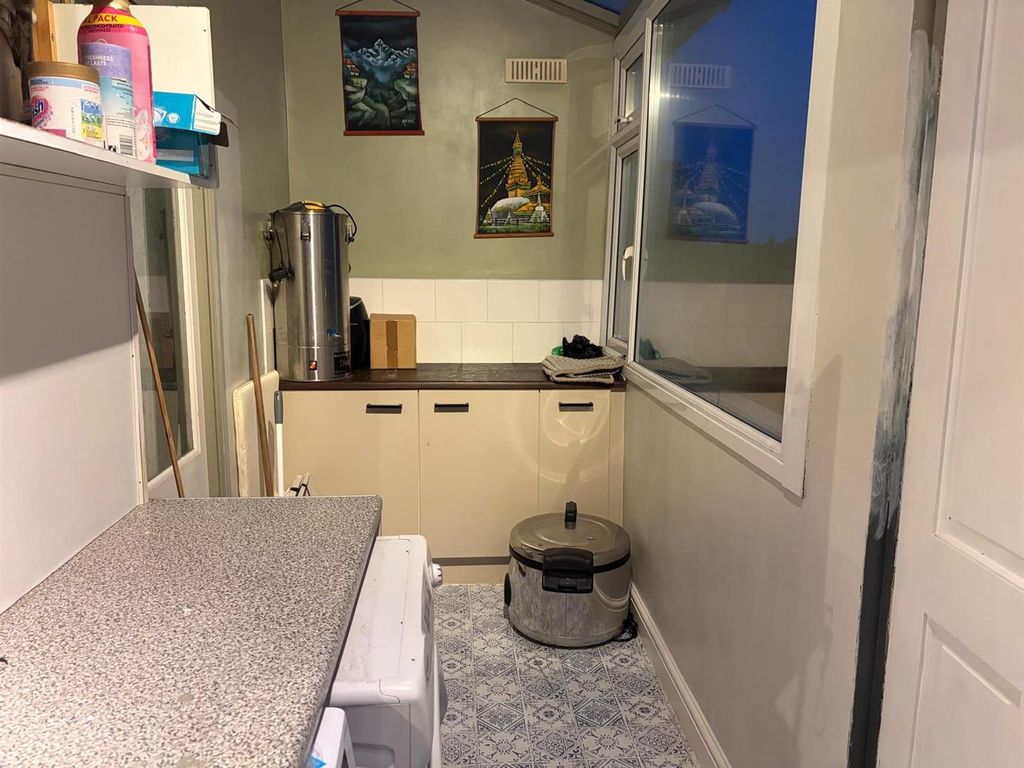 Property photo 3 of 19 Img-20251205-Wa0003.Jpg