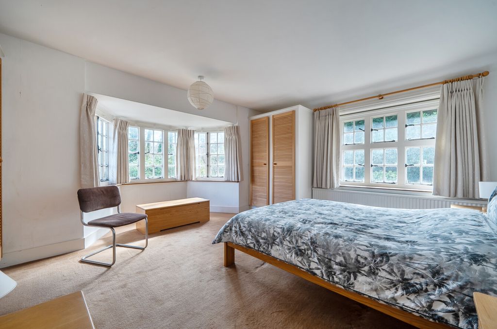 Additional image 13 of 4 bed semi-detached house for saleHaslemere, Surrey GU27