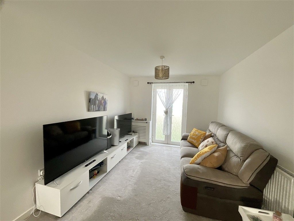 Property photo 1 of 7 New Lounge