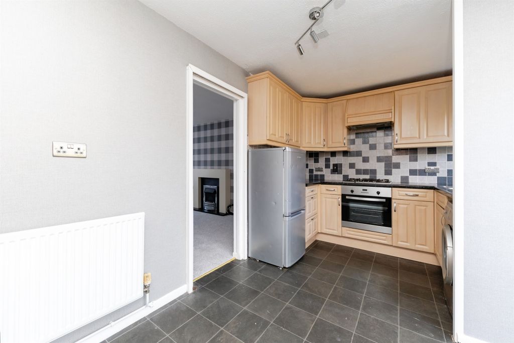 Property photo 2 of 17