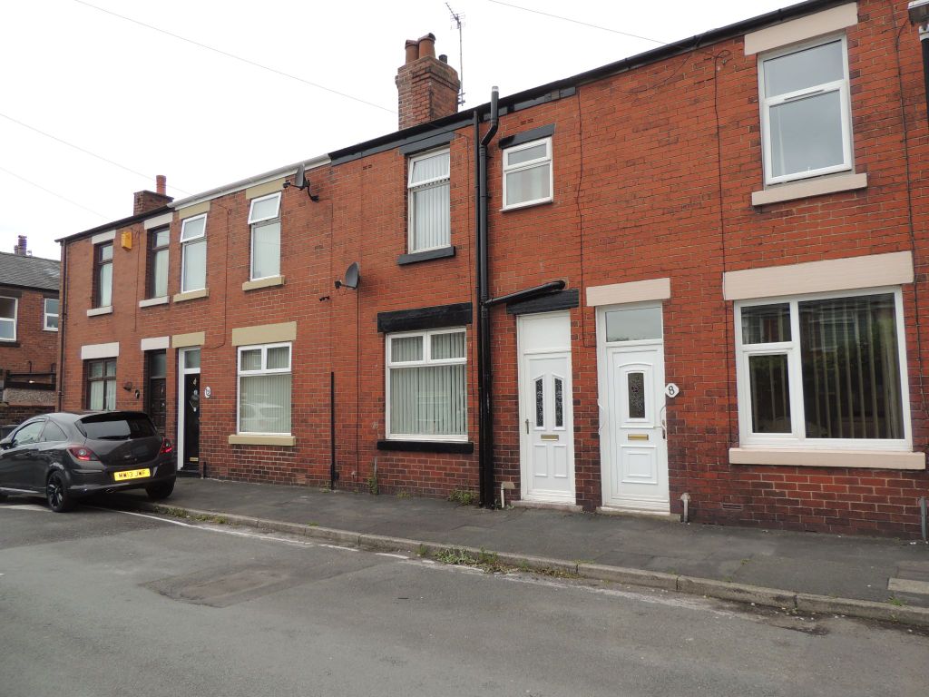 Property photo 2 of 8 Front