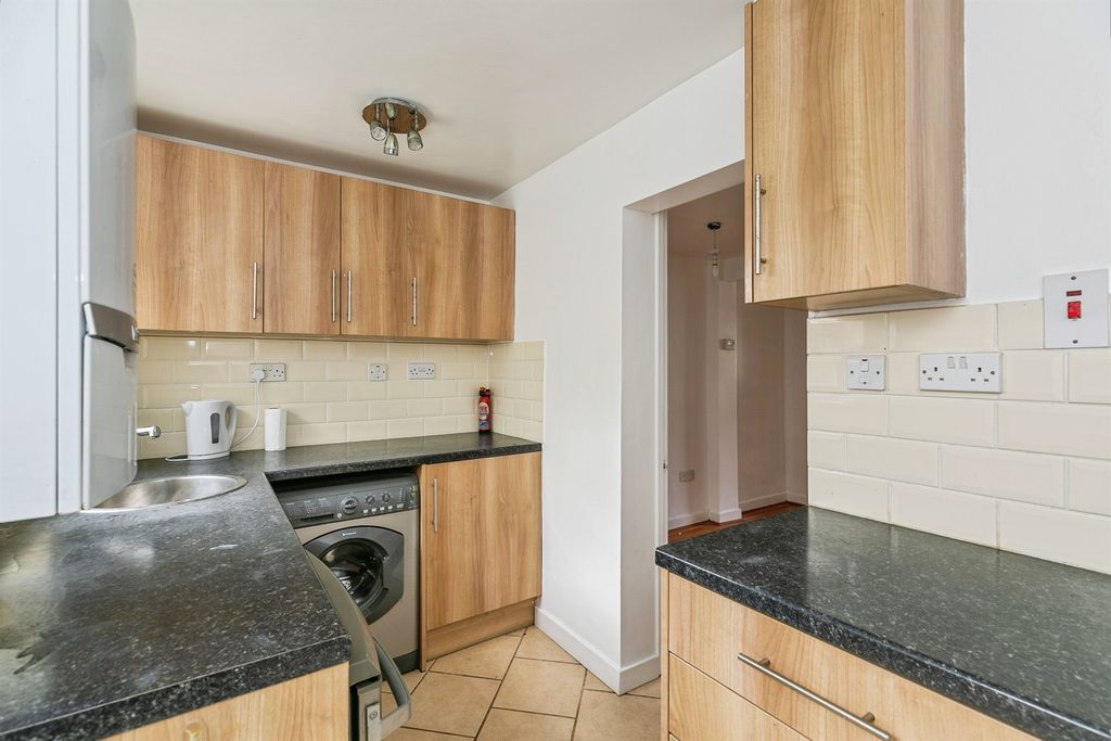 Property photo 3 of 13