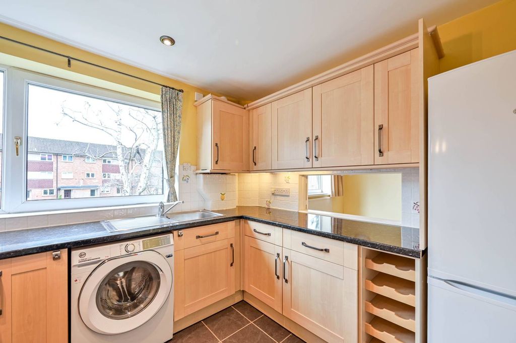 Property photo 1 of 19