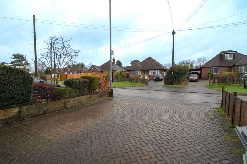 Property photo 3 of 24 Picture No. 32