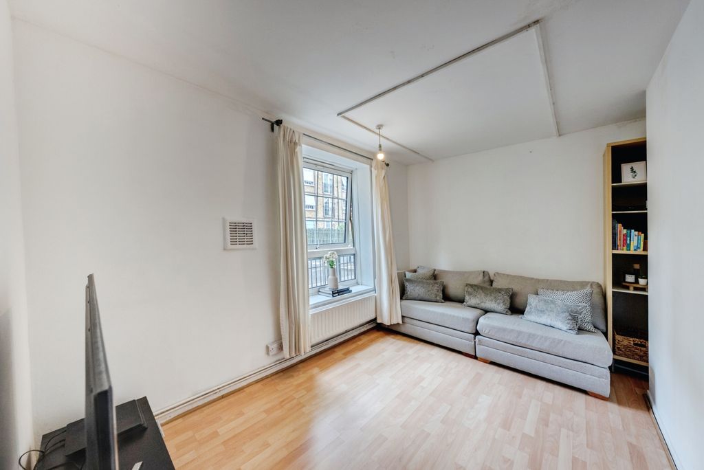 Property photo 1 of 20 A7S06231Hdr