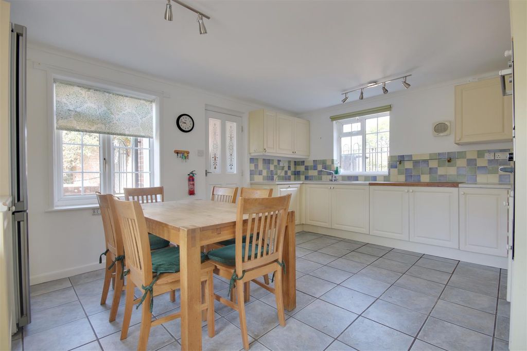 Property photo 2 of 16 Kitchen.Jpg