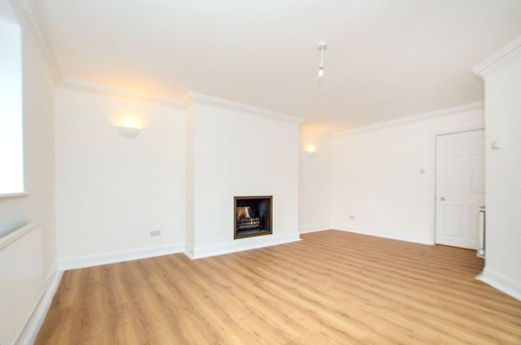 Property photo 3 of 12 Picture No. 03