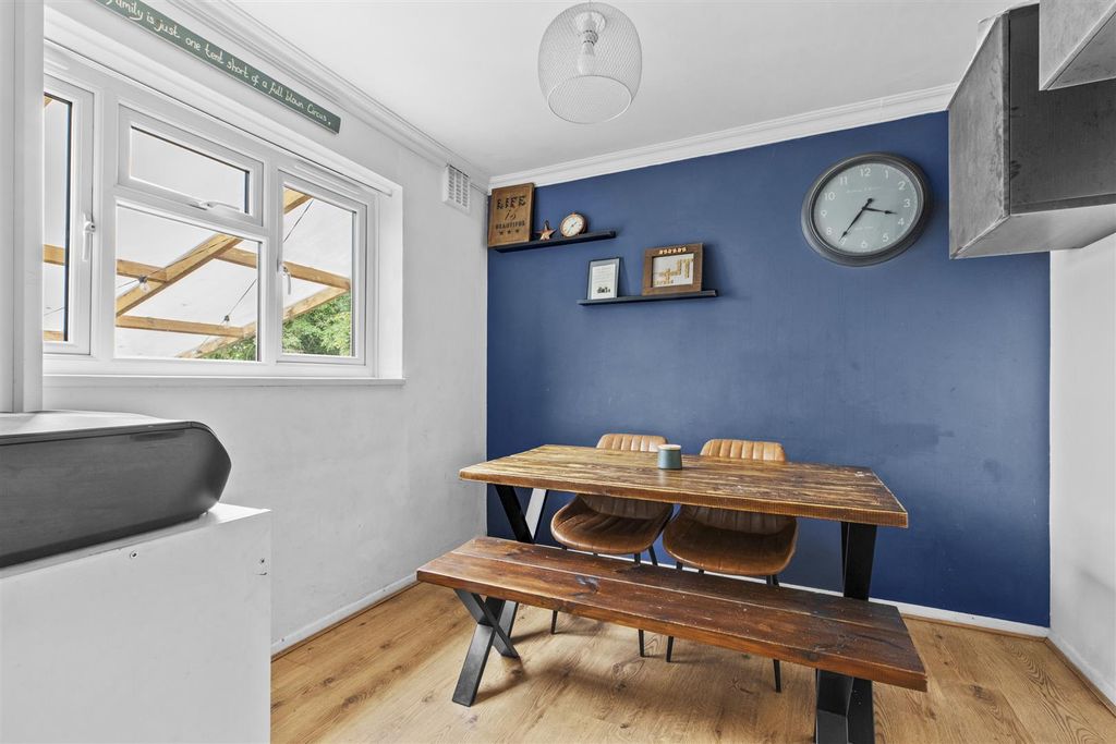 Property photo 3 of 16 Hillary Road-6.Jpg