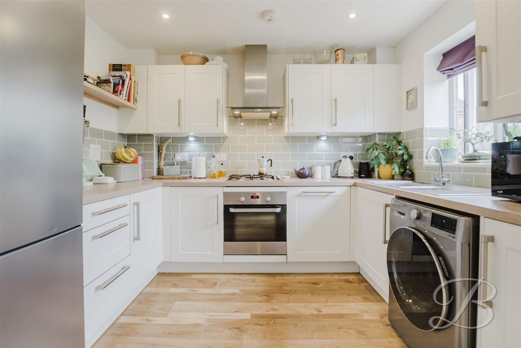 Property photo 2 of 28 Ccltd-28.Jpg