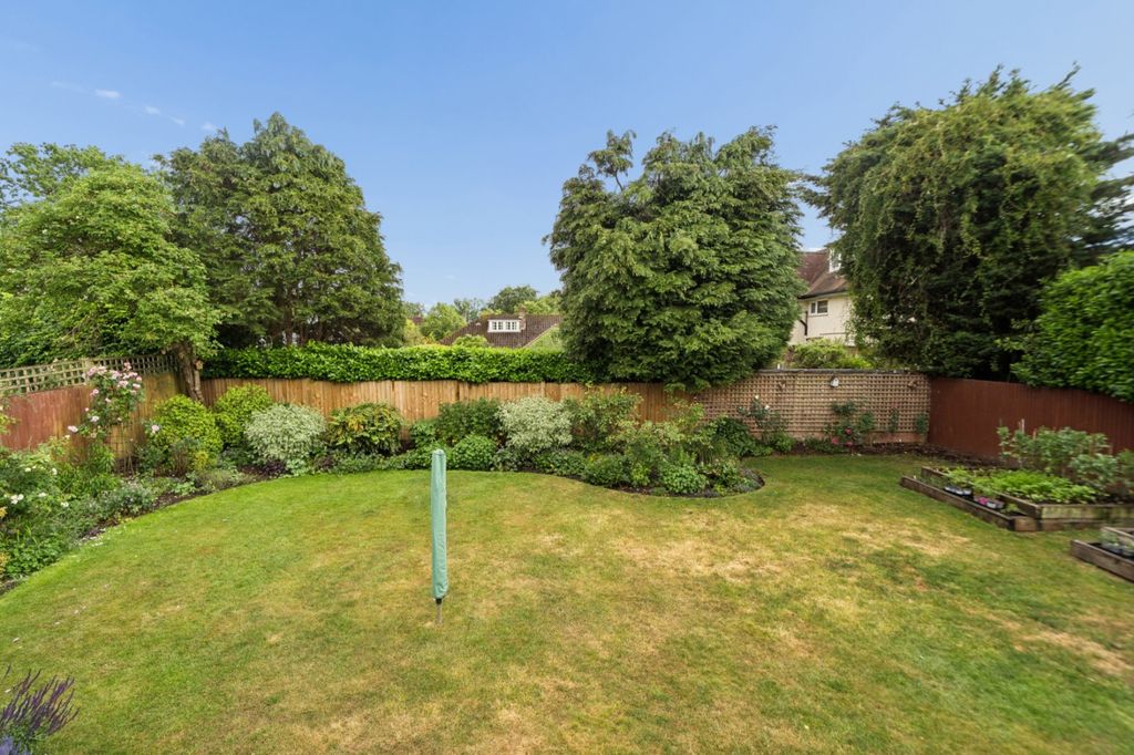 Property photo 2 of 26 Picture No. 25