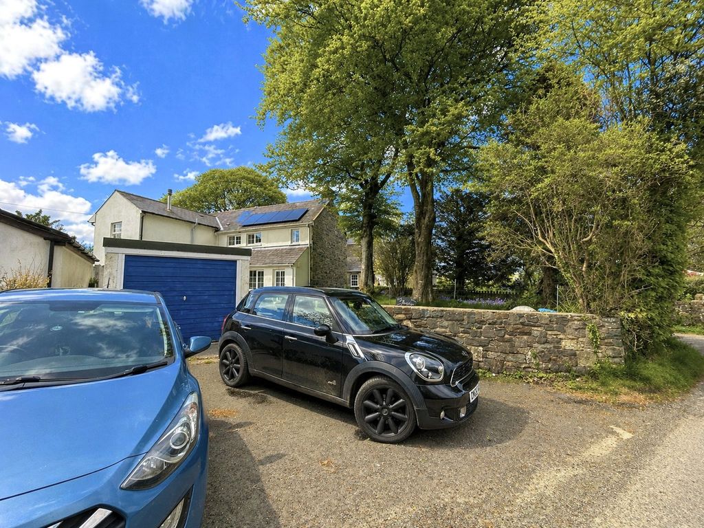Property photo 2 of 16 Picture No. 32