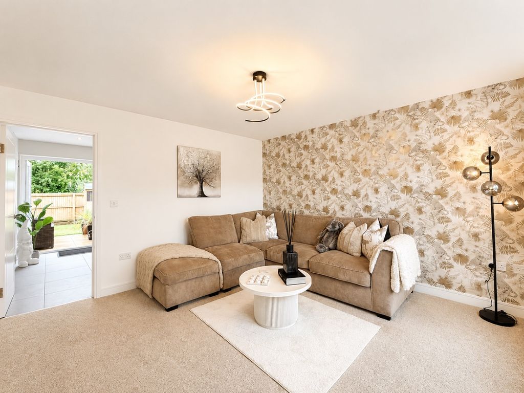 Property photo 3 of 20 5340423