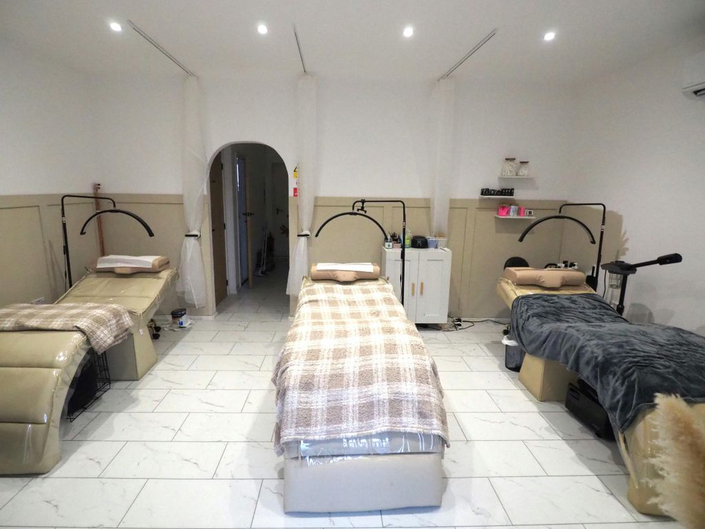 Property photo 3 of 8 P1010146.Jpg