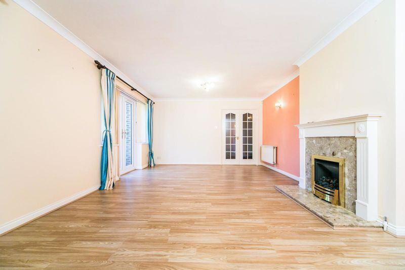 Property photo 2 of 12 Photo 1