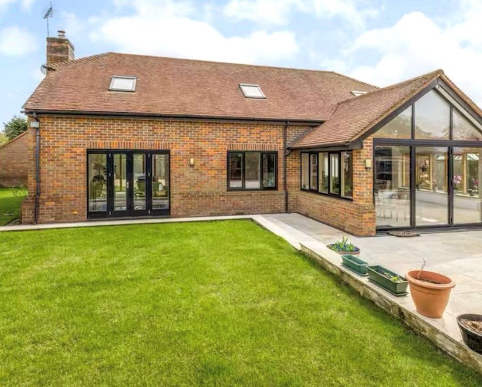 Property photo 1 of 17 Rear Garden