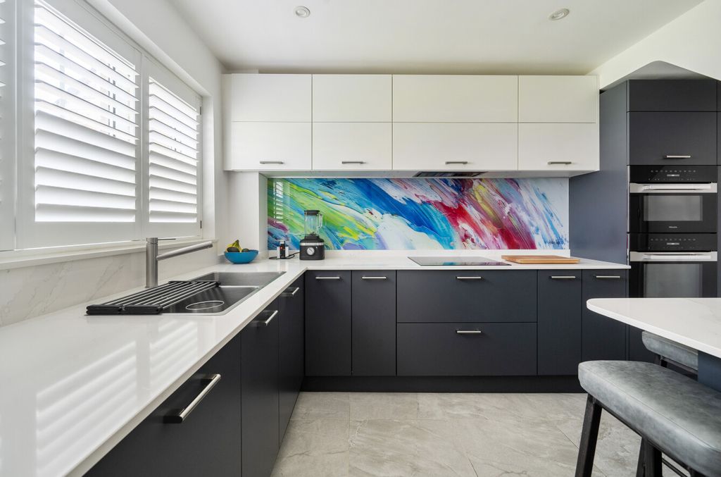 Property photo 3 of 12 1441868869Dcdec413538