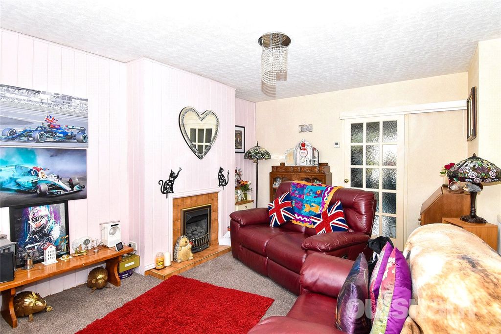 Property photo 2 of 23 Picture No. 25