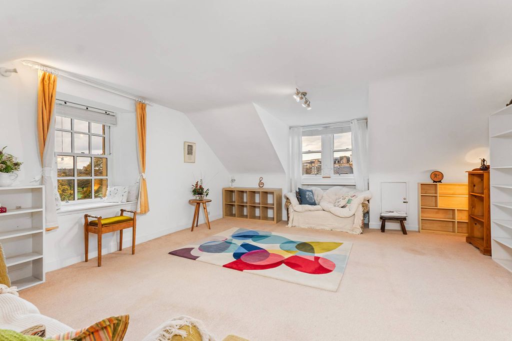 Property photo 2 of 22