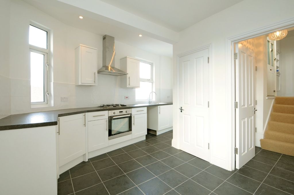 Property photo 1 of 6 Picture No. 12