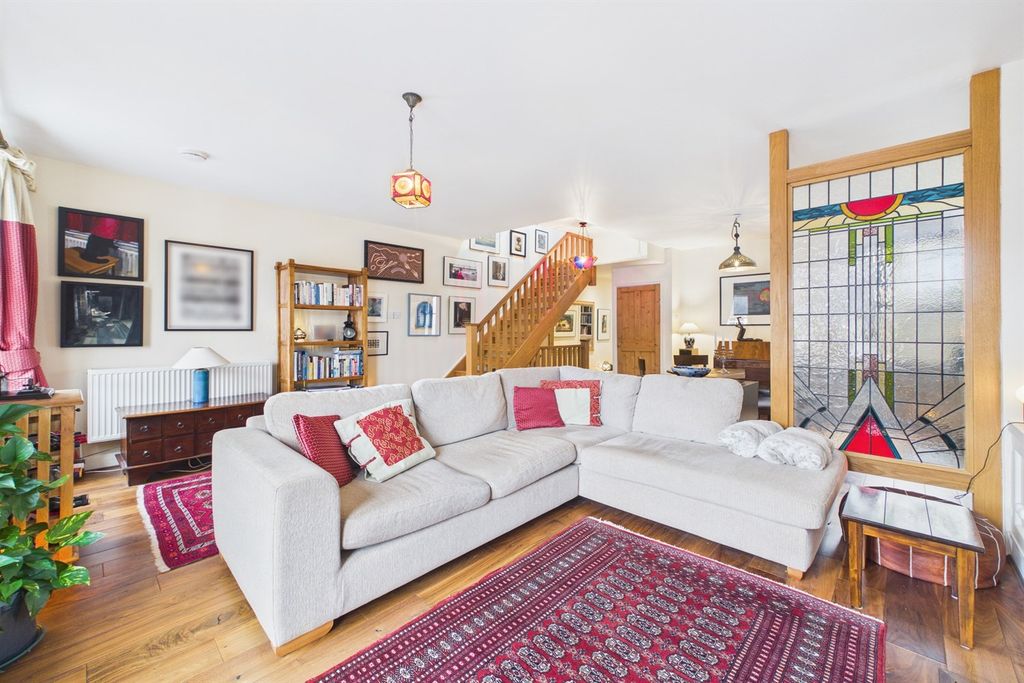 Property photo 2 of 26 Living Room