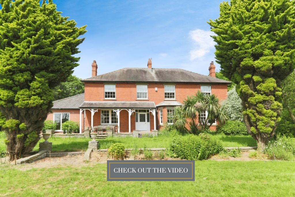 Property photo 1 of 27 3168294