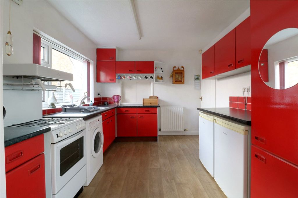 Property photo 3 of 17