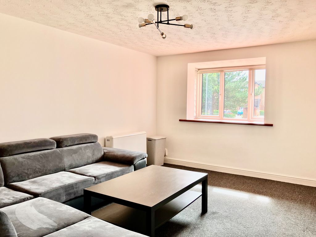 Property photo 2 of 6