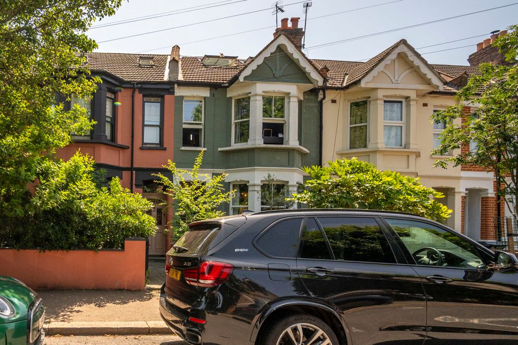 Property photo 1 of 19