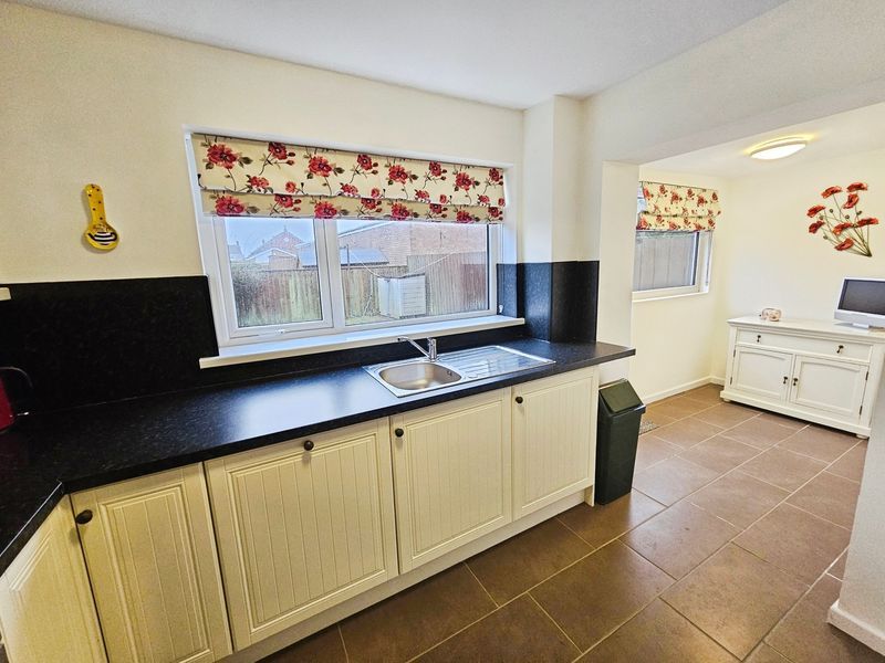 Property photo 2 of 10 Photo 9