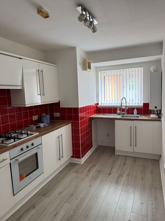 Property photo 2 of 3
