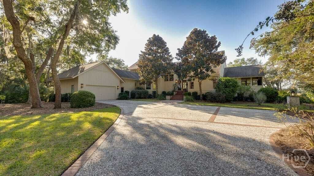 Property photo 1 of 31