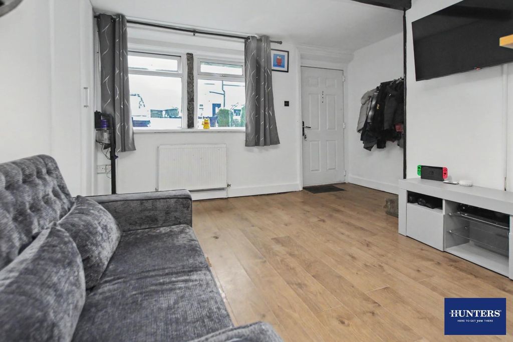 Property photo 2 of 16 Img_8257.Jpg