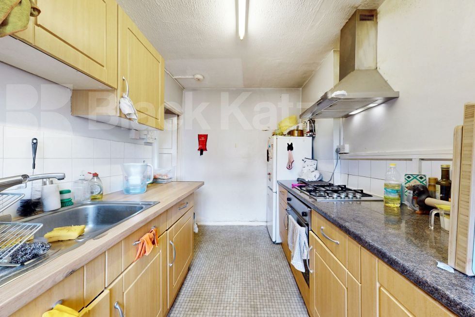 Property photo 3 of 15