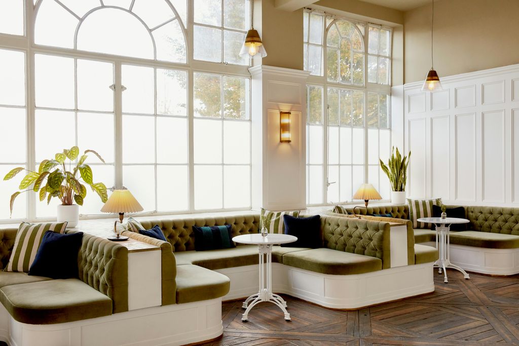 Property photo 3 of 13 Jj_Wimborne House_Lounge_Hires_02.Jpg