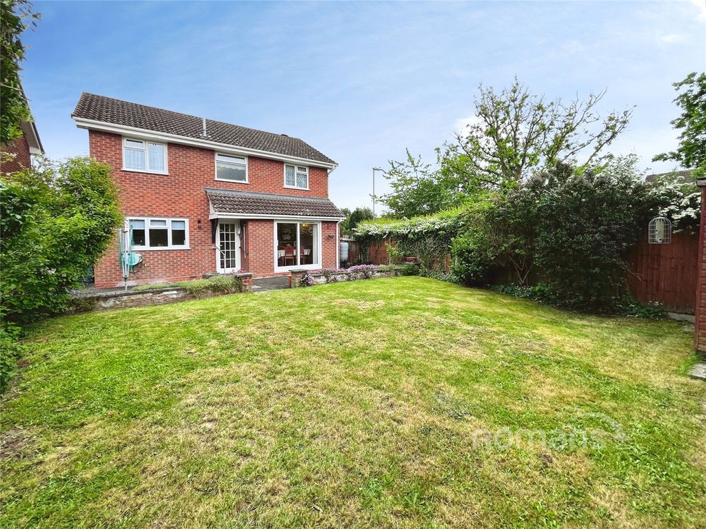 Property photo 3 of 19 Picture No. 16