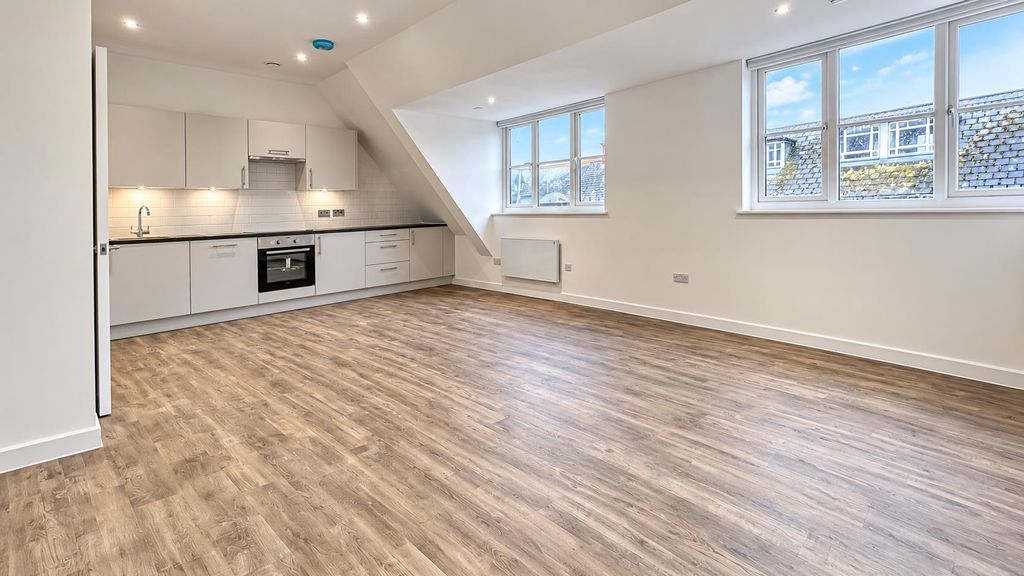Property photo 2 of 7 2A615Fb5-dc8d-40d6-Be3B-5E5Aa580E5c0.Png